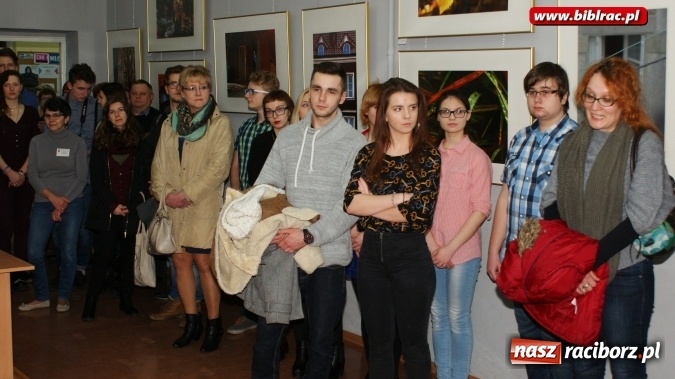 Zdjęcie w galerii na portalu naszraciborz.pl: Liceum Plastyczne i Kontrasty w Galerii Gawra wiadomości z regionu