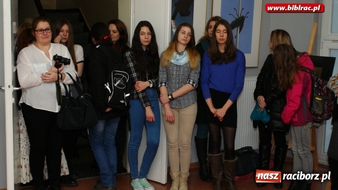 Zdjęcie w galerii na portalu naszraciborz.pl: Liceum Plastyczne i Kontrasty w Galerii Gawra wiadomości z regionu