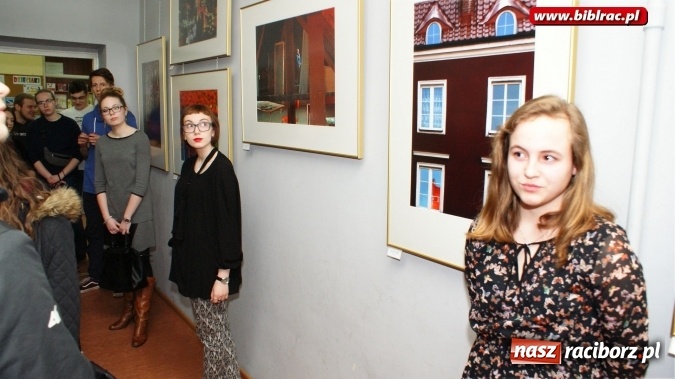 Zdjęcie w galerii na portalu naszraciborz.pl: Liceum Plastyczne i Kontrasty w Galerii Gawra wiadomości z regionu