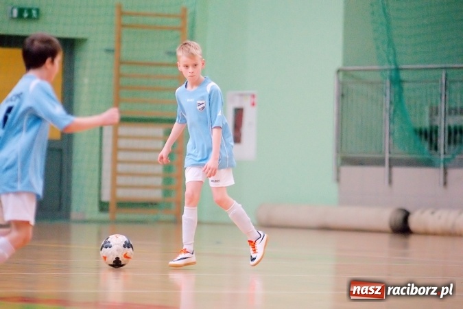 Zdjęcie w galerii na portalu naszraciborz.pl: Ostateczne rozstrzygnięcia w Zimowej Lidze Orlików. MKP Odra Centrum pierwsza, zespoły z powiatu na podium wiadomości z regionu