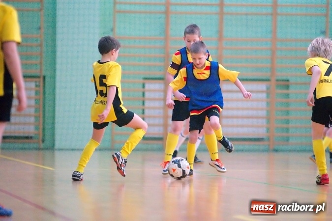Zdjęcie w galerii na portalu naszraciborz.pl: Ostateczne rozstrzygnięcia w Zimowej Lidze Orlików. MKP Odra Centrum pierwsza, zespoły z powiatu na podium wiadomości z regionu
