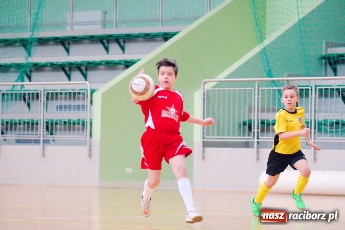 Zdjęcie w galerii na portalu naszraciborz.pl: Ostateczne rozstrzygnięcia w Zimowej Lidze Orlików. MKP Odra Centrum pierwsza, zespoły z powiatu na podium wiadomości z regionu