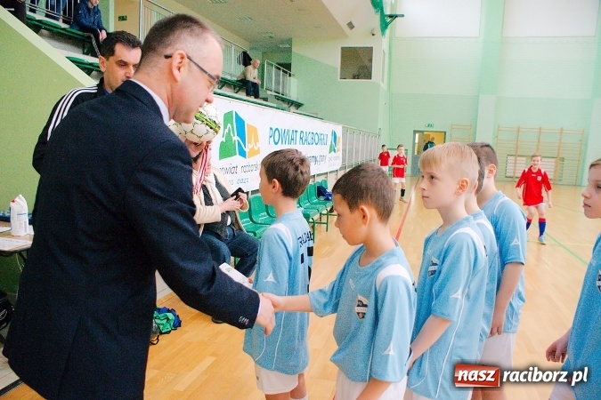 Zdjęcie w galerii na portalu naszraciborz.pl: Ostateczne rozstrzygnięcia w Zimowej Lidze Orlików. MKP Odra Centrum pierwsza, zespoły z powiatu na podium wiadomości z regionu