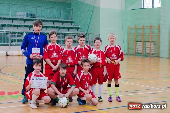 Zdjęcie w galerii na portalu naszraciborz.pl: Ostateczne rozstrzygnięcia w Zimowej Lidze Orlików. MKP Odra Centrum pierwsza, zespoły z powiatu na podium wiadomości z regionu