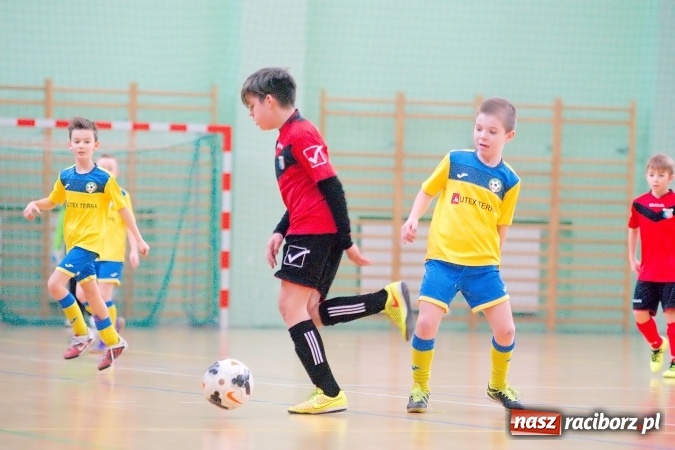 Zdjęcie w galerii na portalu naszraciborz.pl: Ostateczne rozstrzygnięcia w Zimowej Lidze Orlików. MKP Odra Centrum pierwsza, zespoły z powiatu na podium wiadomości z regionu