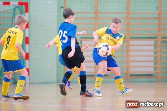 Zdjęcie w galerii na portalu naszraciborz.pl: Ostateczne rozstrzygnięcia w Zimowej Lidze Orlików. MKP Odra Centrum pierwsza, zespoły z powiatu na podium wiadomości z regionu