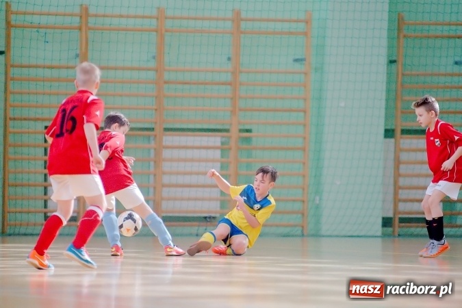 Zdjęcie w galerii na portalu naszraciborz.pl: Ostateczne rozstrzygnięcia w Zimowej Lidze Orlików. MKP Odra Centrum pierwsza, zespoły z powiatu na podium wiadomości z regionu