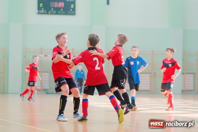 Zdjęcie w galerii na portalu naszraciborz.pl: Ostateczne rozstrzygnięcia w Zimowej Lidze Orlików. MKP Odra Centrum pierwsza, zespoły z powiatu na podium wiadomości z regionu