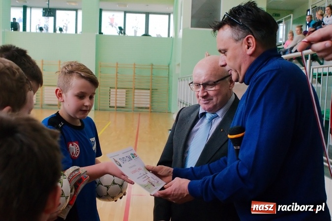 Zdjęcie w galerii na portalu naszraciborz.pl: Ostateczne rozstrzygnięcia w Zimowej Lidze Orlików. MKP Odra Centrum pierwsza, zespoły z powiatu na podium wiadomości z regionu