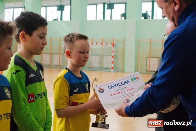 Zdjęcie w galerii na portalu naszraciborz.pl: Ostateczne rozstrzygnięcia w Zimowej Lidze Orlików. MKP Odra Centrum pierwsza, zespoły z powiatu na podium wiadomości z regionu