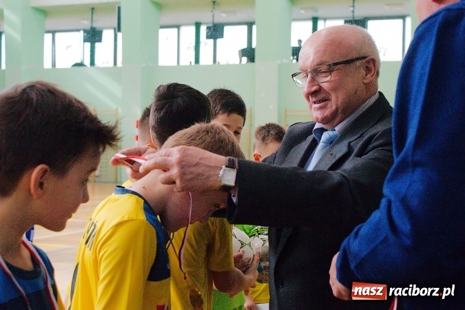 Zdjęcie w galerii na portalu naszraciborz.pl: Ostateczne rozstrzygnięcia w Zimowej Lidze Orlików. MKP Odra Centrum pierwsza, zespoły z powiatu na podium wiadomości z regionu