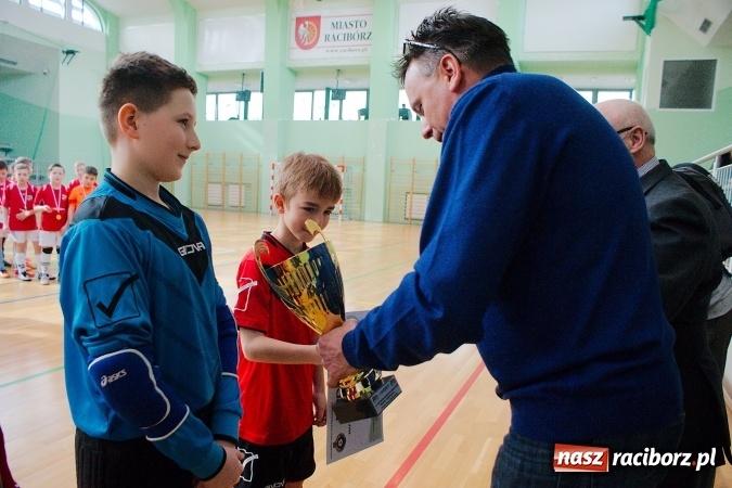 Zdjęcie w galerii na portalu naszraciborz.pl: Ostateczne rozstrzygnięcia w Zimowej Lidze Orlików. MKP Odra Centrum pierwsza, zespoły z powiatu na podium wiadomości z regionu