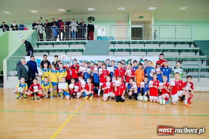 Zdjęcie w galerii na portalu naszraciborz.pl: Ostateczne rozstrzygnięcia w Zimowej Lidze Orlików. MKP Odra Centrum pierwsza, zespoły z powiatu na podium wiadomości z regionu