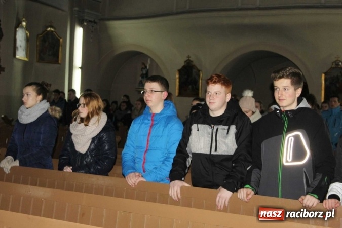 Zdjęcie w galerii na portalu naszraciborz.pl: Jezus siłą mą - diecezjalne spotkanie młodzieży w Wojnowicach wiadomości z regionu