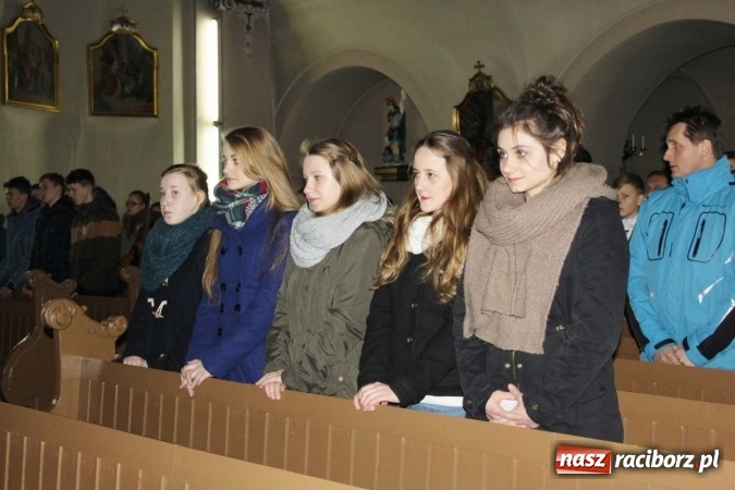 Zdjęcie w galerii na portalu naszraciborz.pl: Jezus siłą mą - diecezjalne spotkanie młodzieży w Wojnowicach wiadomości z regionu