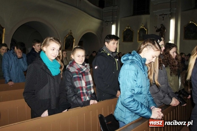 Zdjęcie w galerii na portalu naszraciborz.pl: Jezus siłą mą - diecezjalne spotkanie młodzieży w Wojnowicach wiadomości z regionu