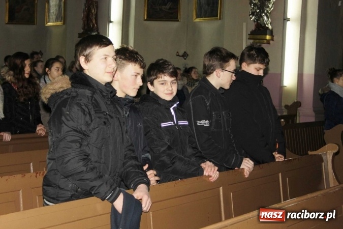 Zdjęcie w galerii na portalu naszraciborz.pl: Jezus siłą mą - diecezjalne spotkanie młodzieży w Wojnowicach wiadomości z regionu