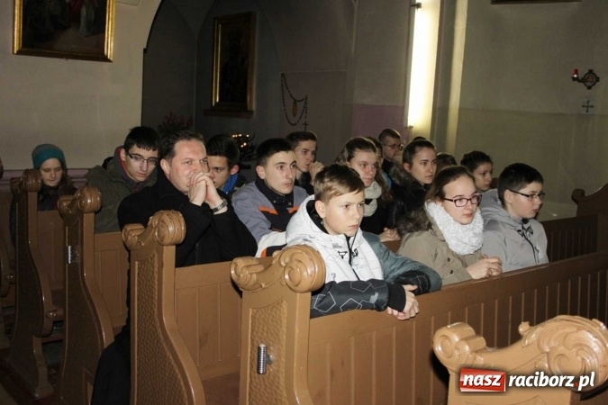 Zdjęcie w galerii na portalu naszraciborz.pl: Jezus siłą mą - diecezjalne spotkanie młodzieży w Wojnowicach wiadomości z regionu