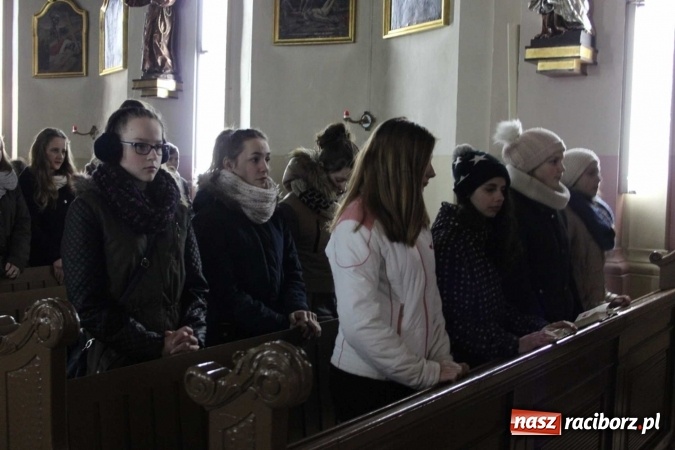 Zdjęcie w galerii na portalu naszraciborz.pl: Jezus siłą mą - diecezjalne spotkanie młodzieży w Wojnowicach wiadomości z regionu