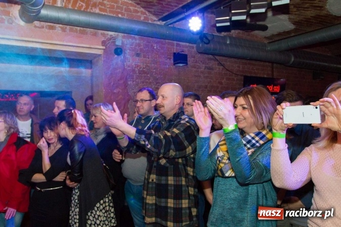 Zdjęcie w galerii na portalu naszraciborz.pl: Wieża radości, wieża samotności, czyli Sztywny Pal Azji w raciborskiej Piwnicy  wiadomości z regionu