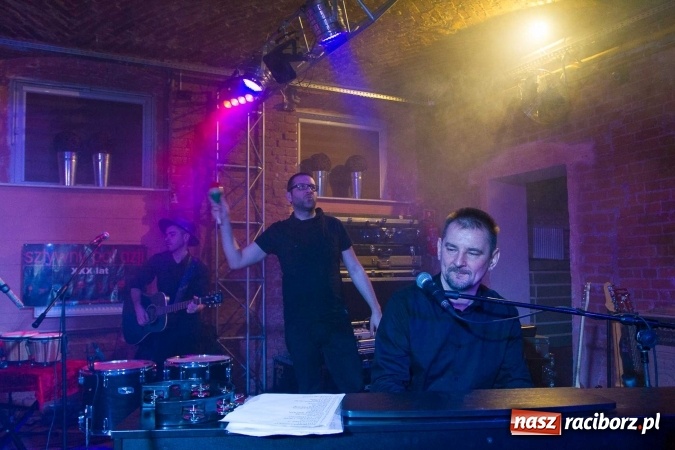 Zdjęcie w galerii na portalu naszraciborz.pl: Wieża radości, wieża samotności, czyli Sztywny Pal Azji w raciborskiej Piwnicy  wiadomości z regionu