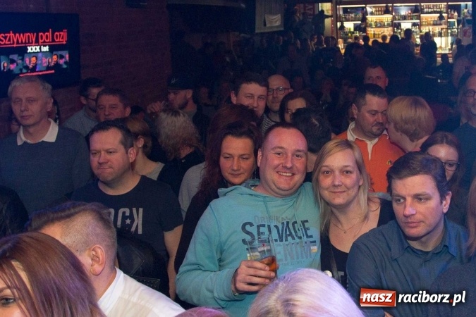 Zdjęcie w galerii na portalu naszraciborz.pl: Wieża radości, wieża samotności, czyli Sztywny Pal Azji w raciborskiej Piwnicy  wiadomości z regionu