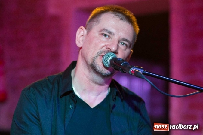 Zdjęcie w galerii na portalu naszraciborz.pl: Wieża radości, wieża samotności, czyli Sztywny Pal Azji w raciborskiej Piwnicy  wiadomości z regionu