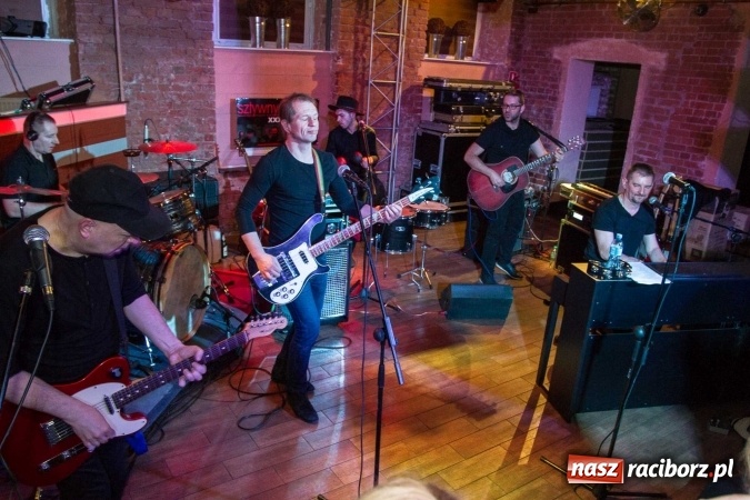 Zdjęcie w galerii na portalu naszraciborz.pl: Wieża radości, wieża samotności, czyli Sztywny Pal Azji w raciborskiej Piwnicy  wiadomości z regionu