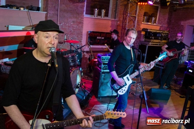 Zdjęcie w galerii na portalu naszraciborz.pl: Wieża radości, wieża samotności, czyli Sztywny Pal Azji w raciborskiej Piwnicy  wiadomości z regionu