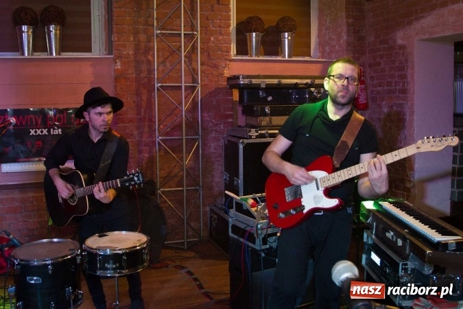 Zdjęcie w galerii na portalu naszraciborz.pl: Wieża radości, wieża samotności, czyli Sztywny Pal Azji w raciborskiej Piwnicy  wiadomości z regionu