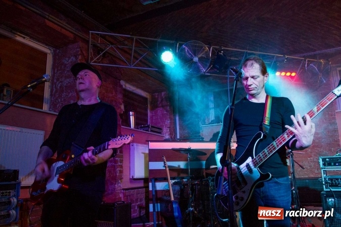 Zdjęcie w galerii na portalu naszraciborz.pl: Wieża radości, wieża samotności, czyli Sztywny Pal Azji w raciborskiej Piwnicy  wiadomości z regionu