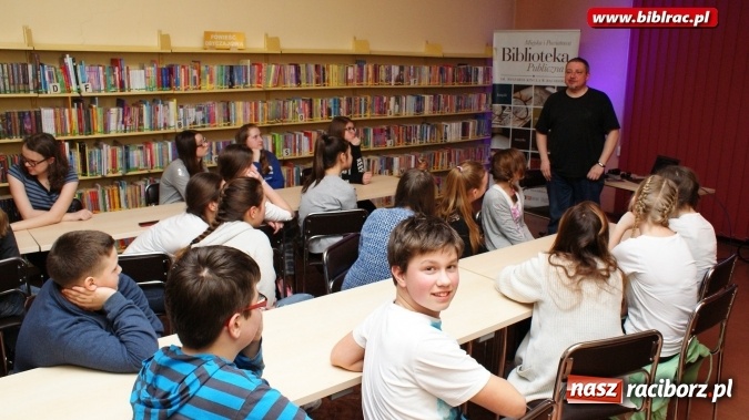 Zdjęcie w galerii na portalu naszraciborz.pl: Czy w bibliotece mieszka duch?  wiadomości z regionu