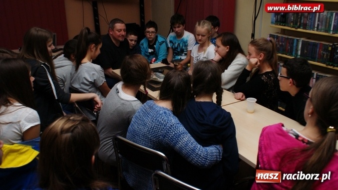 Zdjęcie w galerii na portalu naszraciborz.pl: Czy w bibliotece mieszka duch?  wiadomości z regionu