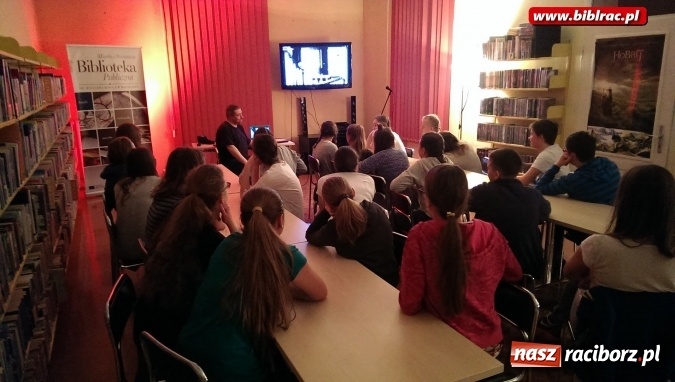 Zdjęcie w galerii na portalu naszraciborz.pl: Czy w bibliotece mieszka duch?  wiadomości z regionu