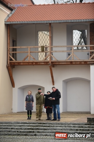 Zdjęcie w galerii na portalu naszraciborz.pl: Racibórz żołnierzom wyklętym - piknik historyczno-patriotyczny na zamku wiadomości z regionu