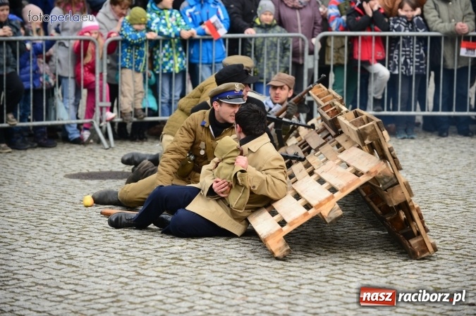 Zdjęcie w galerii na portalu naszraciborz.pl: Racibórz żołnierzom wyklętym - piknik historyczno-patriotyczny na zamku wiadomości z regionu