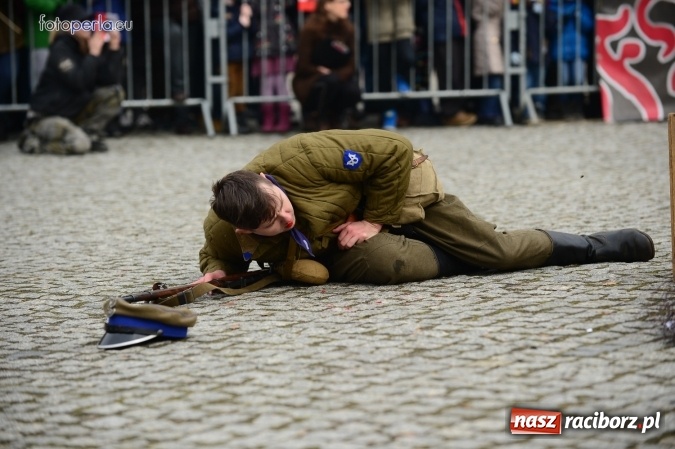 Zdjęcie w galerii na portalu naszraciborz.pl: Racibórz żołnierzom wyklętym - piknik historyczno-patriotyczny na zamku wiadomości z regionu