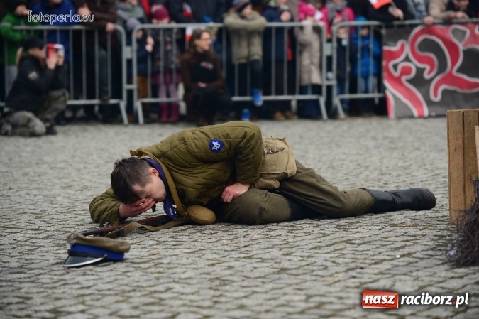 Zdjęcie w galerii na portalu naszraciborz.pl: Racibórz żołnierzom wyklętym - piknik historyczno-patriotyczny na zamku wiadomości z regionu