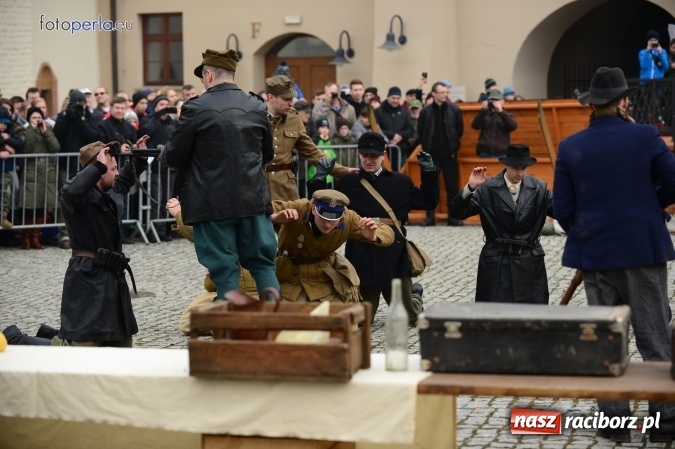 Zdjęcie w galerii na portalu naszraciborz.pl: Racibórz żołnierzom wyklętym - piknik historyczno-patriotyczny na zamku wiadomości z regionu