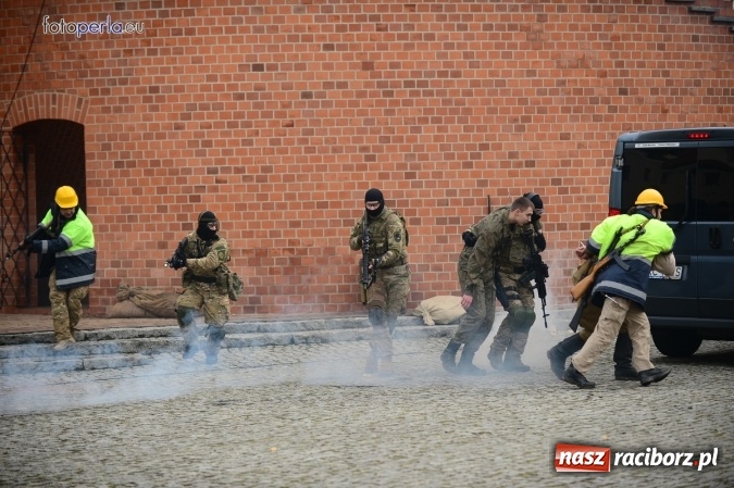 Zdjęcie w galerii na portalu naszraciborz.pl: Racibórz żołnierzom wyklętym - piknik historyczno-patriotyczny na zamku wiadomości z regionu