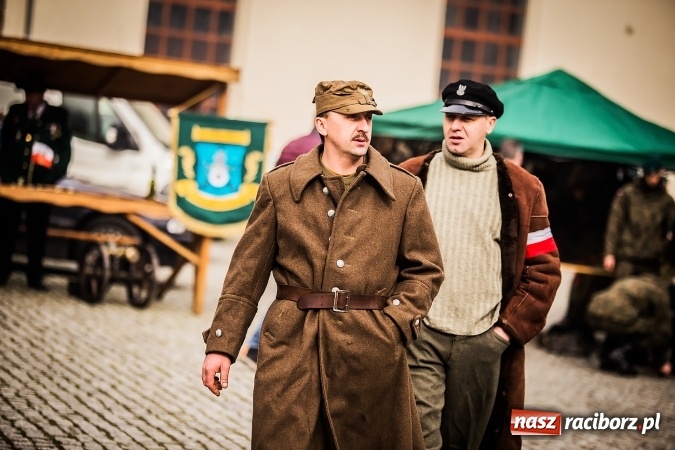 Zdjęcie w galerii na portalu naszraciborz.pl: Racibórz żołnierzom wyklętym - piknik historyczno-patriotyczny na zamku wiadomości z regionu