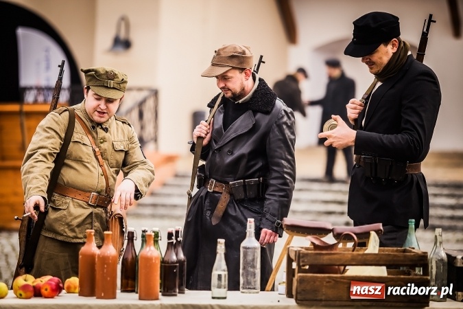Zdjęcie w galerii na portalu naszraciborz.pl: Racibórz żołnierzom wyklętym - piknik historyczno-patriotyczny na zamku wiadomości z regionu