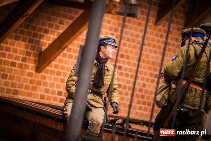 Zdjęcie w galerii na portalu naszraciborz.pl: Racibórz żołnierzom wyklętym - piknik historyczno-patriotyczny na zamku wiadomości z regionu