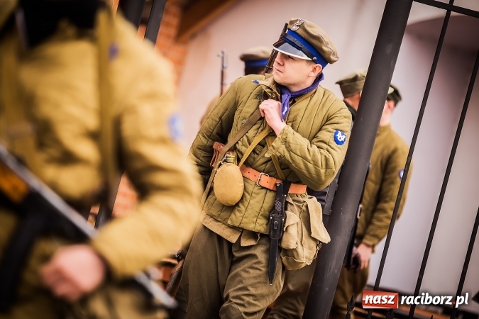 Zdjęcie w galerii na portalu naszraciborz.pl: Racibórz żołnierzom wyklętym - piknik historyczno-patriotyczny na zamku wiadomości z regionu