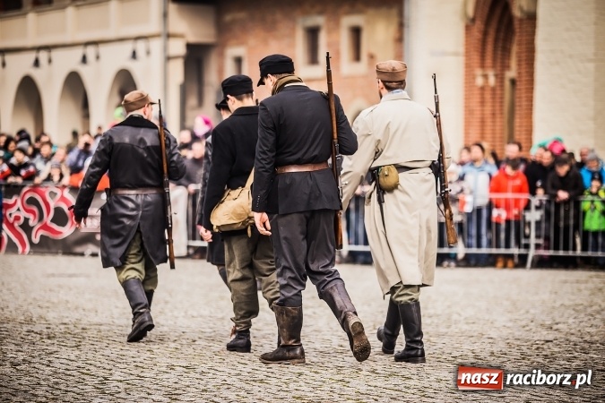 Zdjęcie w galerii na portalu naszraciborz.pl: Racibórz żołnierzom wyklętym - piknik historyczno-patriotyczny na zamku wiadomości z regionu