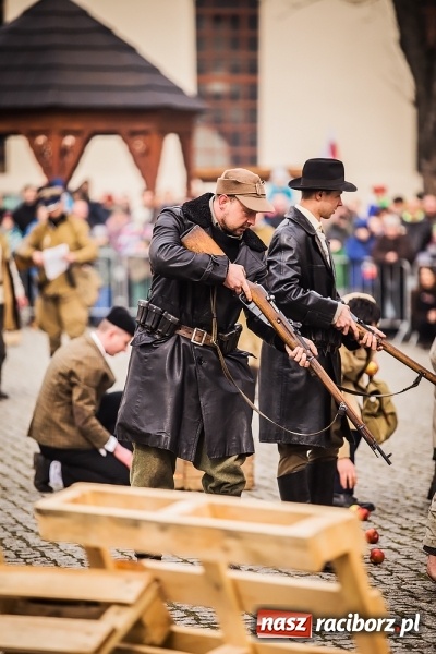 Zdjęcie w galerii na portalu naszraciborz.pl: Racibórz żołnierzom wyklętym - piknik historyczno-patriotyczny na zamku wiadomości z regionu