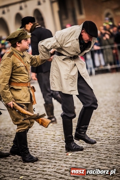 Zdjęcie w galerii na portalu naszraciborz.pl: Racibórz żołnierzom wyklętym - piknik historyczno-patriotyczny na zamku wiadomości z regionu