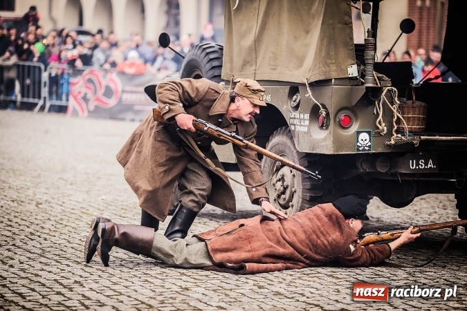 Zdjęcie w galerii na portalu naszraciborz.pl: Racibórz żołnierzom wyklętym - piknik historyczno-patriotyczny na zamku wiadomości z regionu