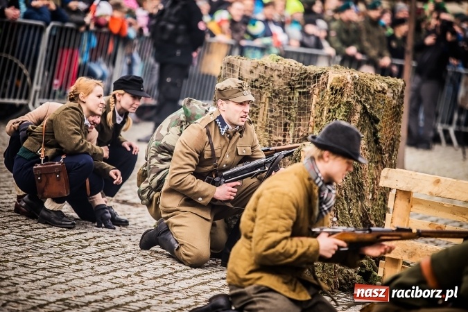Zdjęcie w galerii na portalu naszraciborz.pl: Racibórz żołnierzom wyklętym - piknik historyczno-patriotyczny na zamku wiadomości z regionu