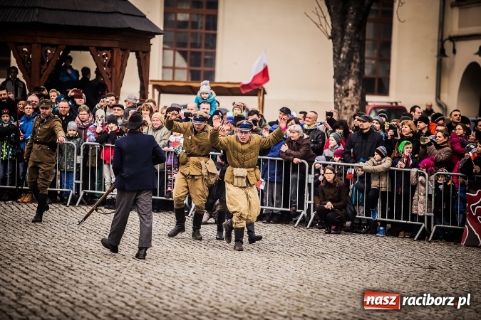 Zdjęcie w galerii na portalu naszraciborz.pl: Racibórz żołnierzom wyklętym - piknik historyczno-patriotyczny na zamku wiadomości z regionu
